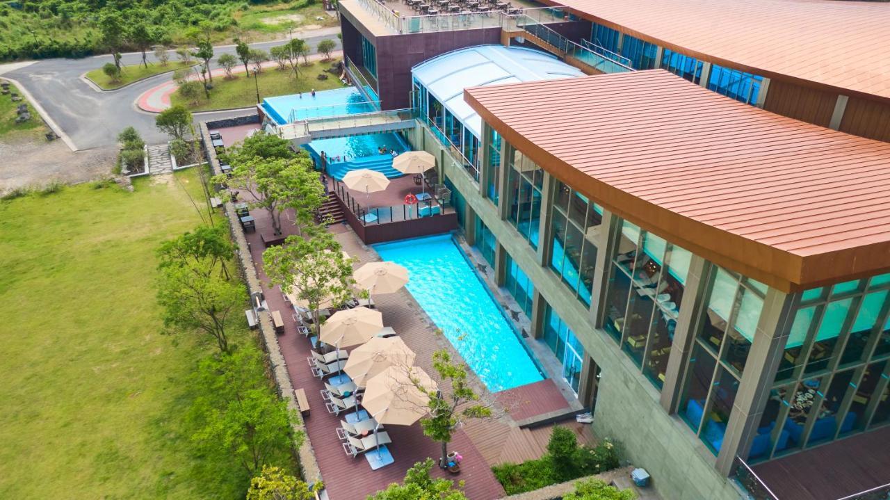Camphortree Hotel And Resort Csedzsu Kültér fotó