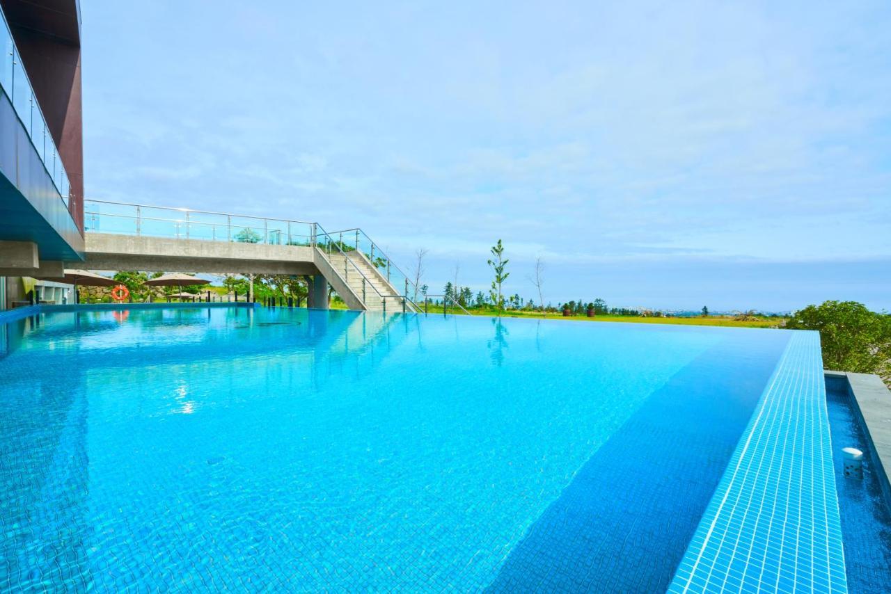 Camphortree Hotel And Resort Csedzsu Kültér fotó