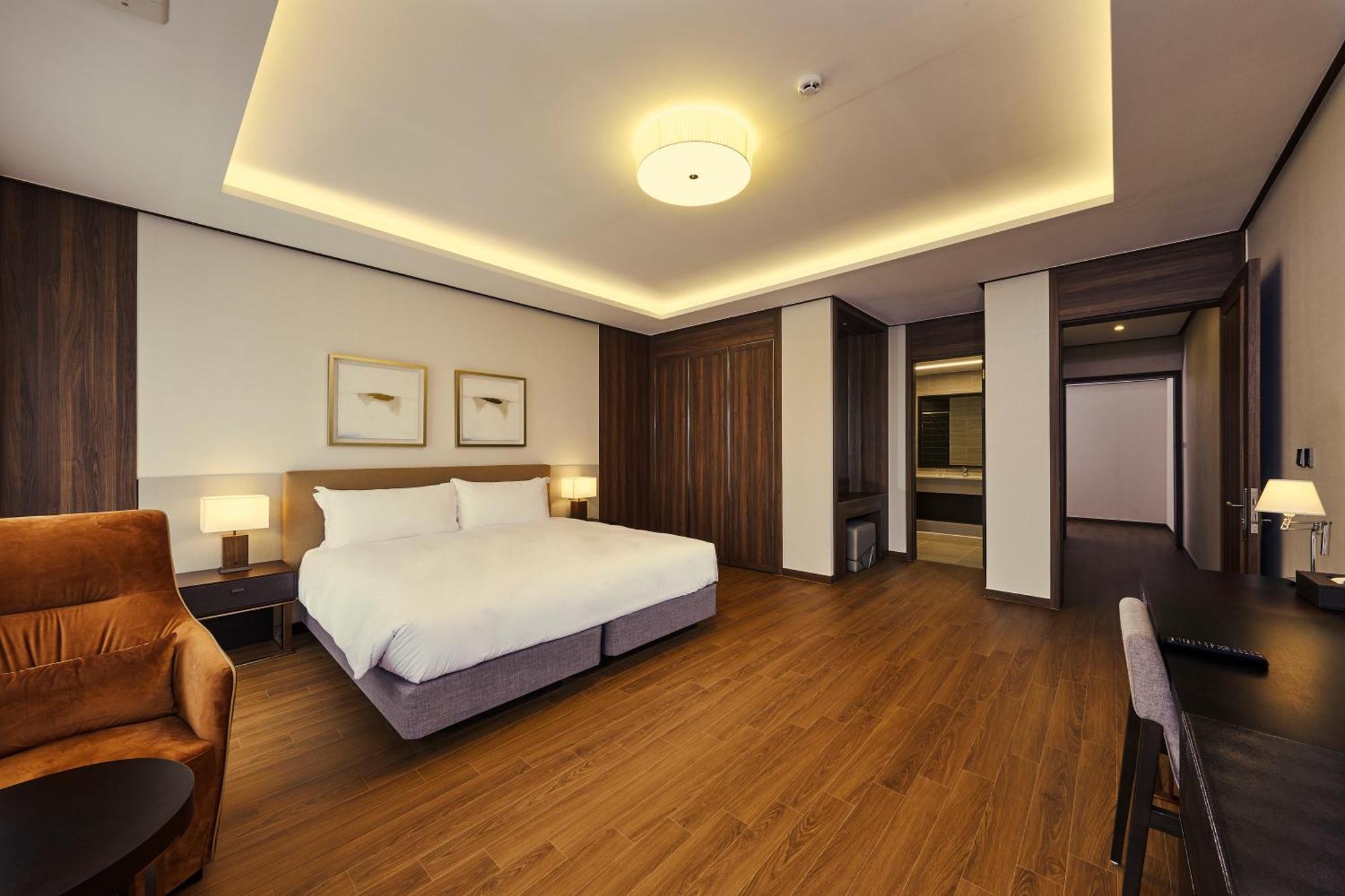 Camphortree Hotel And Resort Csedzsu Kültér fotó