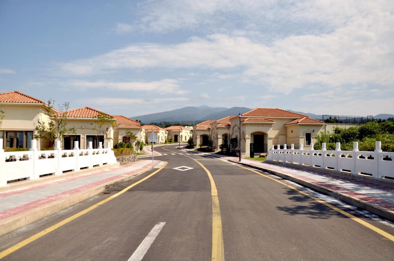 Camphortree Hotel And Resort Csedzsu Kültér fotó