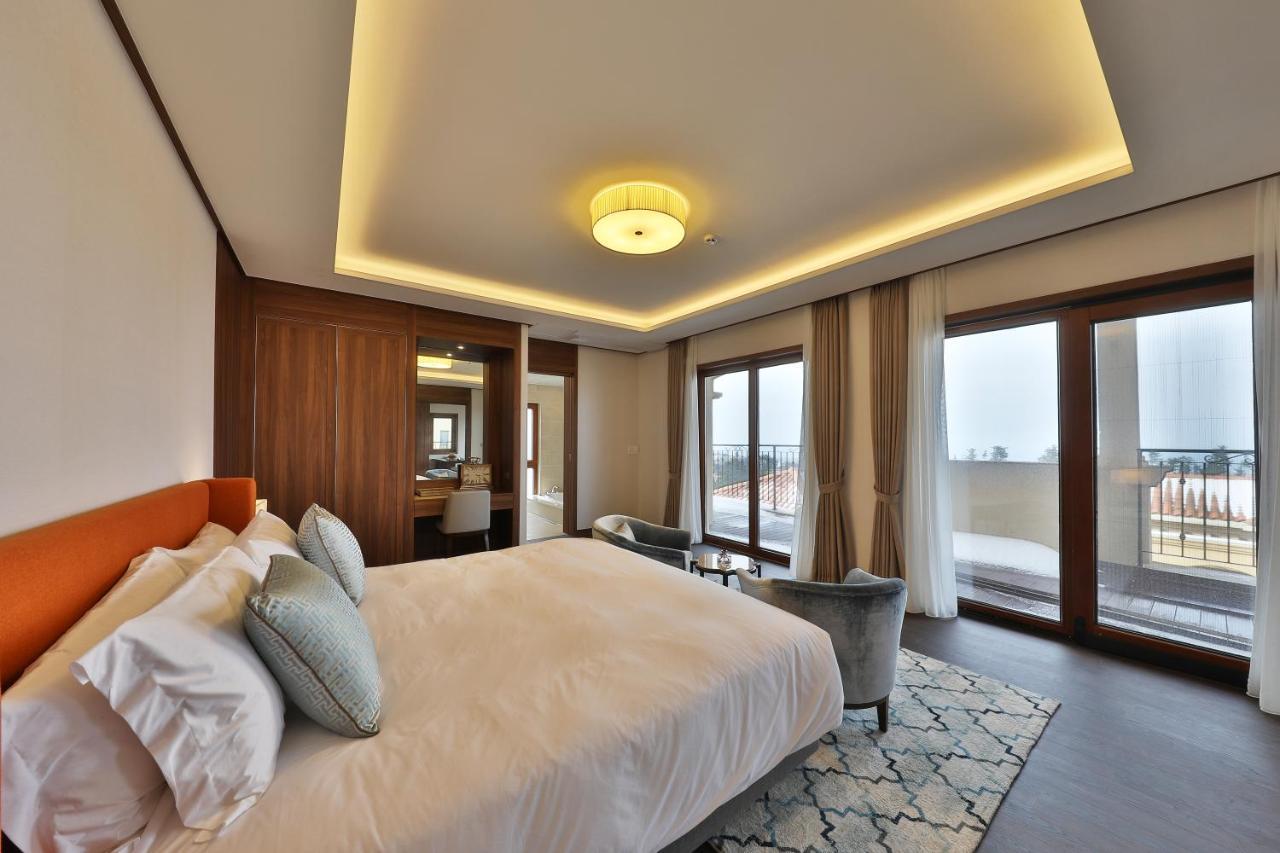 Camphortree Hotel And Resort Csedzsu Kültér fotó
