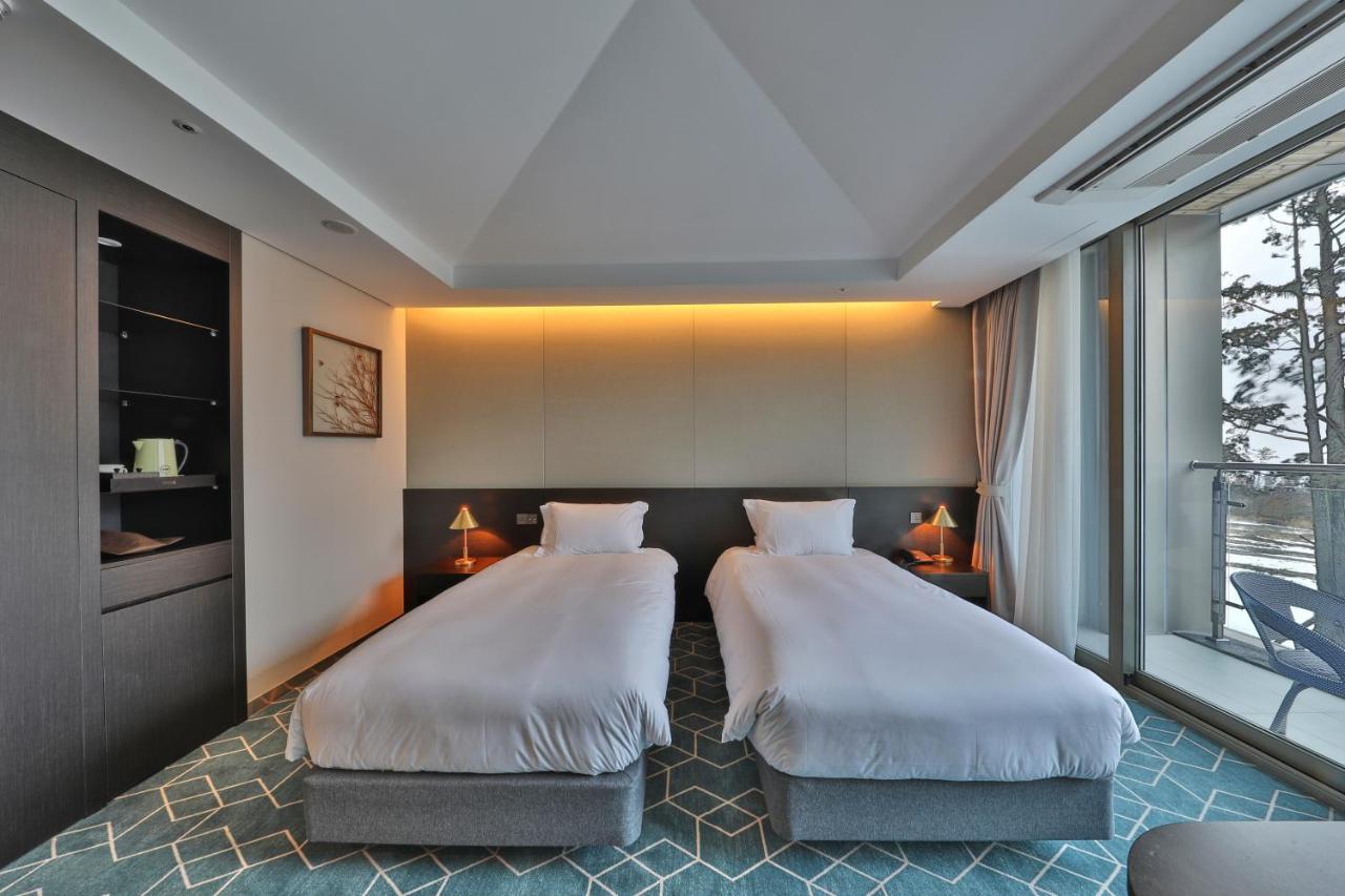 Camphortree Hotel And Resort Csedzsu Kültér fotó